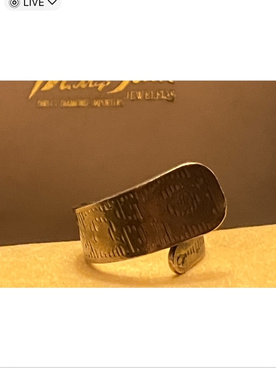 Jewelry - Jeweler made women’s detailed gold wrap ring new in jewelers box